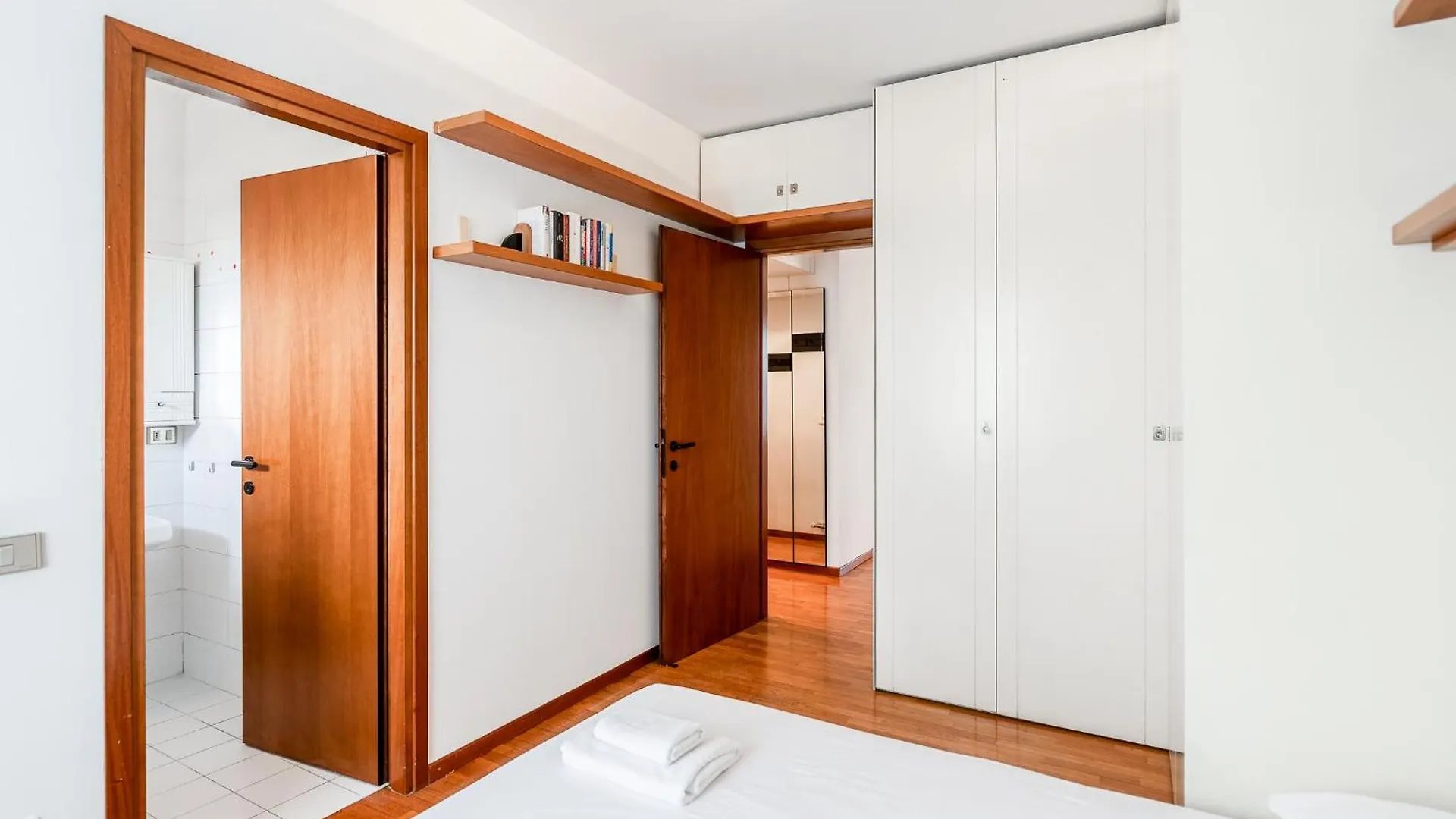 Quiet Home With Terrace - 20 Min From Milan Duomo 公寓