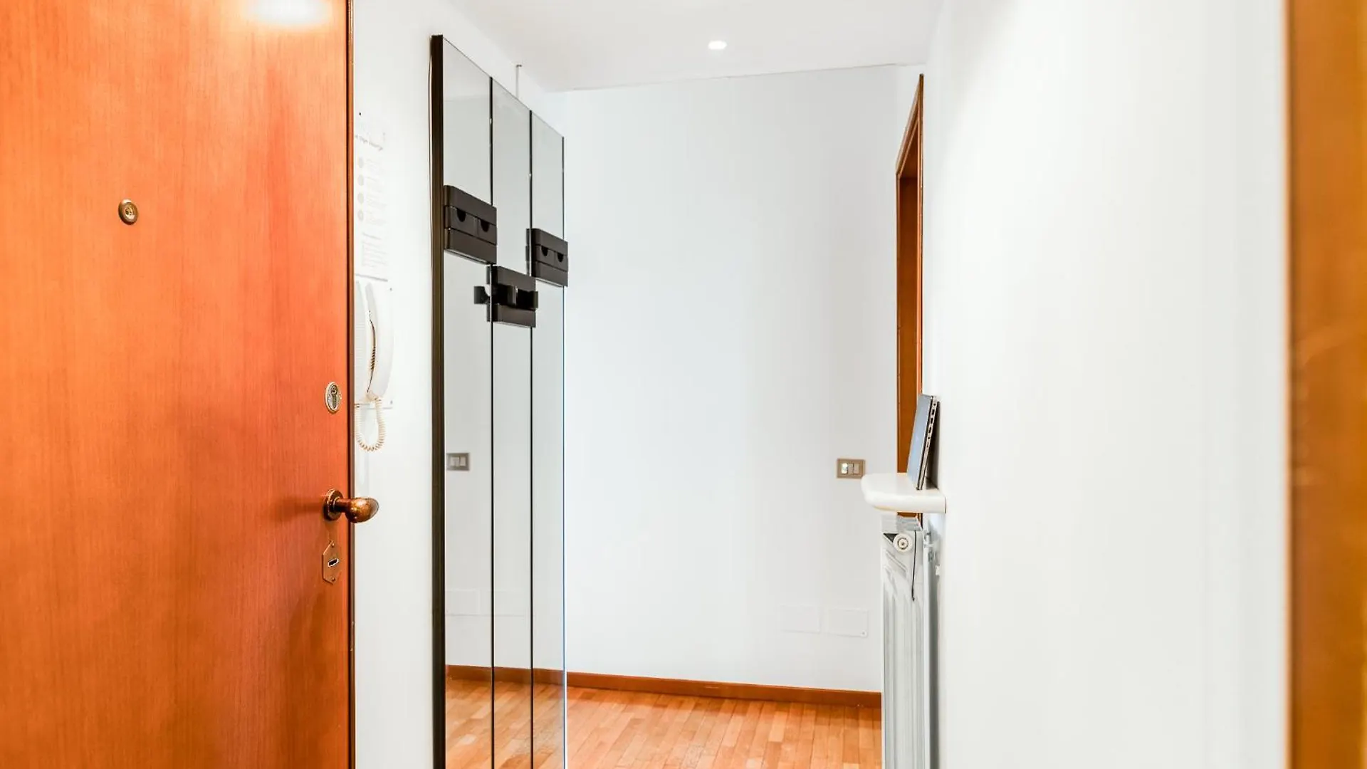 公寓 Quiet Home With Terrace - 20 Min From Milan Duomo